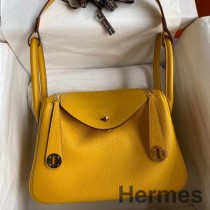 Geanta Hermes Lindy 26 Handmade In Piele Jaune Ambre Clemence