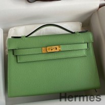 Ručně vyrobená taška Hermes Kelly Pochette z telecí kůže Vert Criquet Epsom