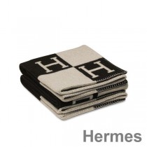 Deka Hermes Black Avalon Throw