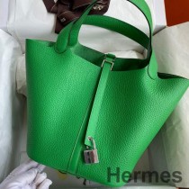 Ručně vyrobená taška Hermes Picotin Lock 22 z bambusové kůže Clemence