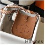 Taška Hermes Evelyne III TPM ve zlaté kůži Clemence