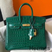 Hermes Birkin 25 cm laukku vihreää kohokuvioitua krokotiilinahkaa