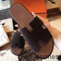 Hermes Izmir Sandalen aus schokoladenbraunem Wildleder