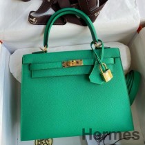 Handgefertigte Tasche „Kelly Sellier 25“ von Hermes aus Epsom-Kalbsleder in Vert Jade