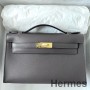 Handgefertigte Tasche „Kelly Pochette“ von Hermes aus Etain Epsom-Kalbsleder
