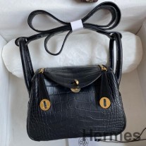 Hermes Mini Lindy Handgjord väska i svart matt alligatorläder