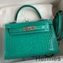 Hermes Kelly Mini II Sellier Handgjord väska i Vert Jude Shiny Alligator Läder