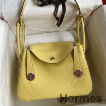 Borsa Hermes Lindy 26 fatta a mano in pelle Jaune Poussin Clemence