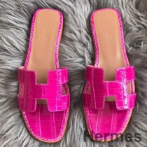 Sandálias Hermes Oran em crocodilo Niloticus rosa brilhante