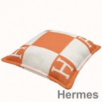 Hermes オレンジ スモール アバロン ピロー