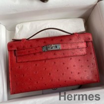 Ručne vyrobená taška Hermes Kelly Pochette z červenej pštrosej kože