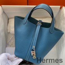 Ručne vyrobená taška Hermes Picotin Lock 22 z modrej kože Jean Clemence