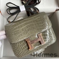 Hermes 콘스탄스 18 그레이 샤이니 악어 가죽 소재의 핸드메이드 백