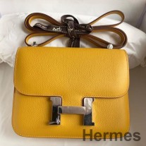 Jaune Ambre Epsom 송아지 가죽 소재의 Hermes Constance 18 핸드메이드 백