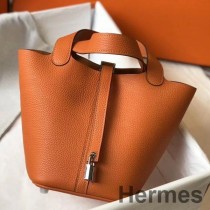 오렌지 클레멘스 가죽 소재의 Hermes Picotin Lock 18 백