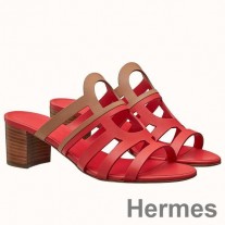 Sandały Hermes Celena 50 mm ze skóry cielęcej w kolorze czerwono-brązowym