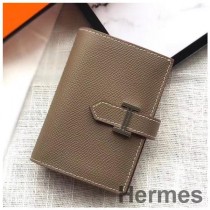 Mini billetera Hermes Bearn en cuero Epsom color topo