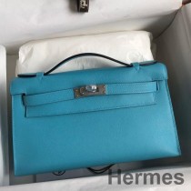 Bolso hecho a mano Hermes Kelly Pochette en piel de becerro Swift azul du Nord