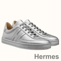 Baskets Hermes Boomerang en cuir Epsom argenté