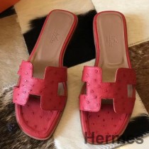 Oran σανδάλια Hermes σε κόκκινο δέρμα στρουθοκαμήλου