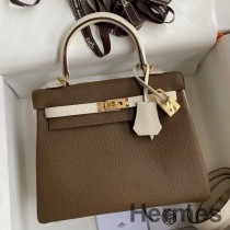 Hermes Kelly Retourne 25 bicolor táska Taupe és Craie Clemence Calfskin színben