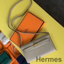 Hermes Kelly Classique To Go-portemonnee van Tourterelle Epsom-kalfsleer