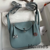 Hermes Mini Lindy handgemaakte tas in Ciel Clemence-leer