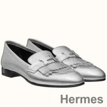 Hermes Royal Loafers in zilver metallic lamsleer
