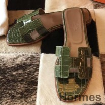 Hermes Oran-sandaler i olivenskinnende Niloticus-krokodille