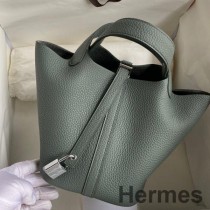 Hermes Picotin Lock 18 Håndlaget veske i Vert Amande Clemence-skinn