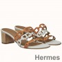 Hermes Tandem Sandaler I Brunt/Hvitt lammeskinn